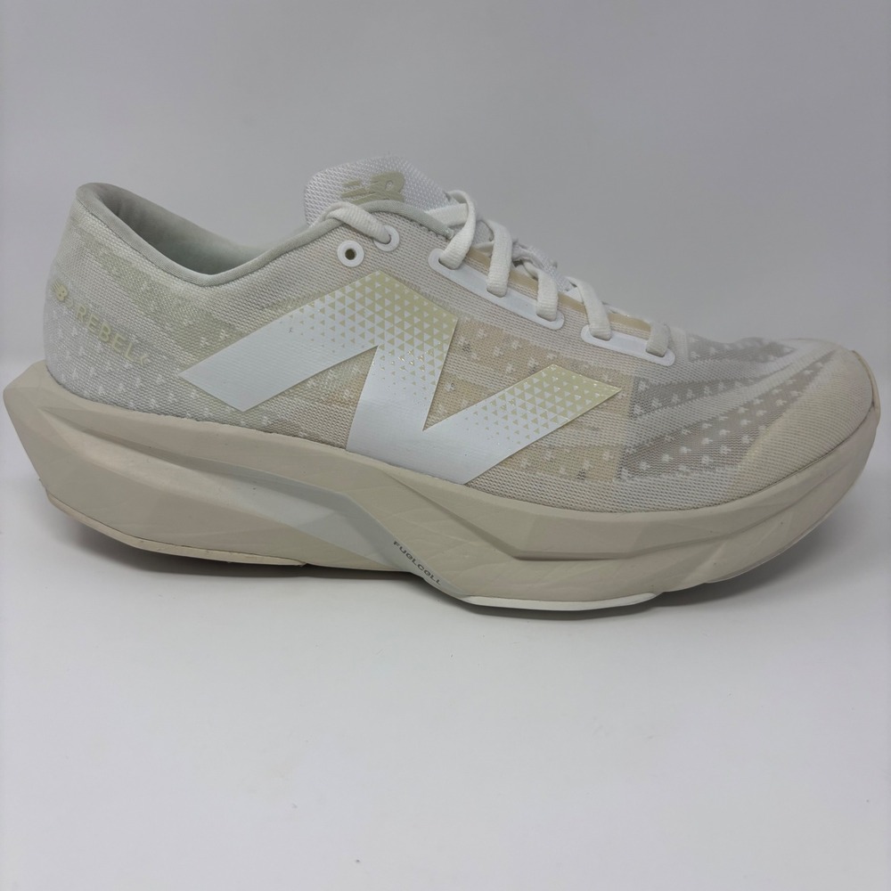 New Balance FuelCell Rebel v4 Women's Size 11 White Running Shoes (WFCXLJ4)